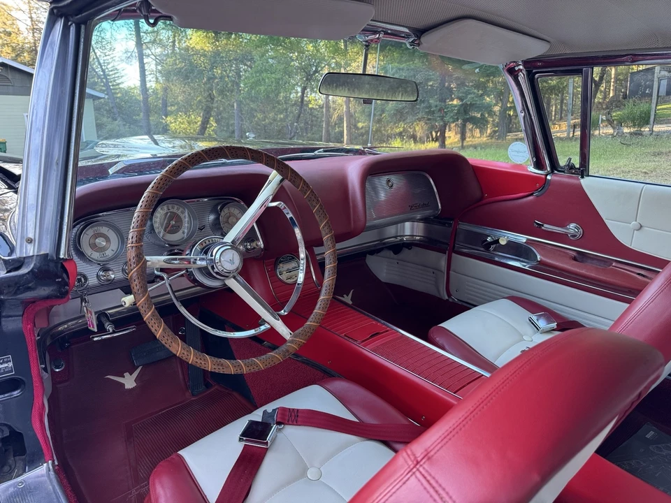 1960 Ford Thunderbird 2nd Gen - Image 27 of 31
