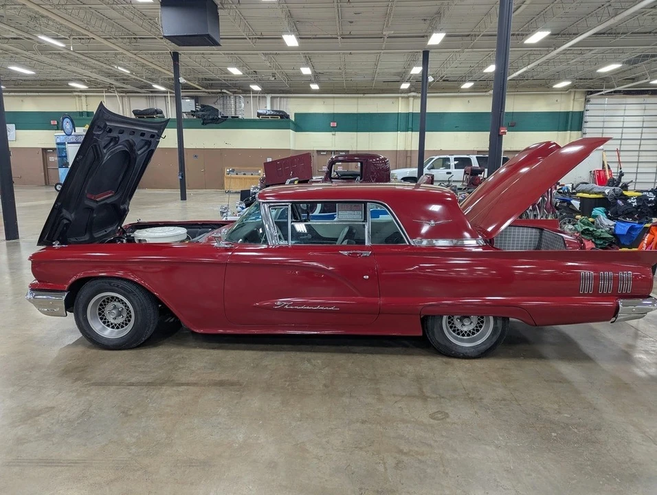 1960 Ford Thunderbird 2nd Gen - Image 4 of 12