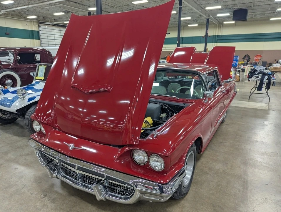 1960 Ford Thunderbird 2nd Gen - Image 3 of 12