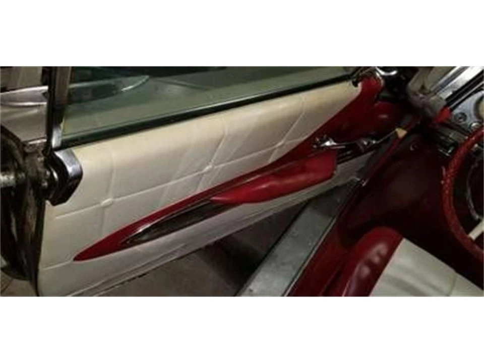 1960 Ford Thunderbird 2nd Gen - Image 11 of 14