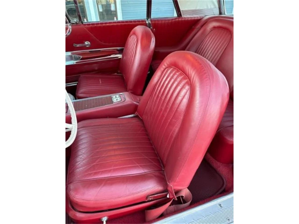 1960 Ford Thunderbird 2nd Gen - Image 22 of 30
