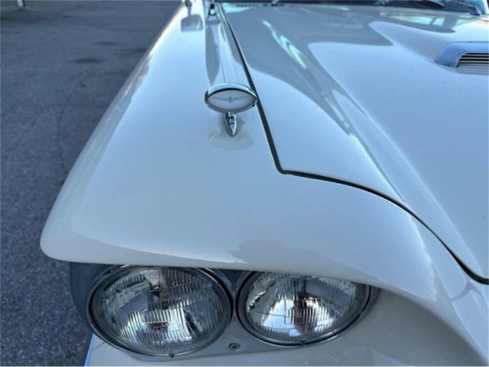 1960 Ford Thunderbird 2nd Gen - Image 26 of 30