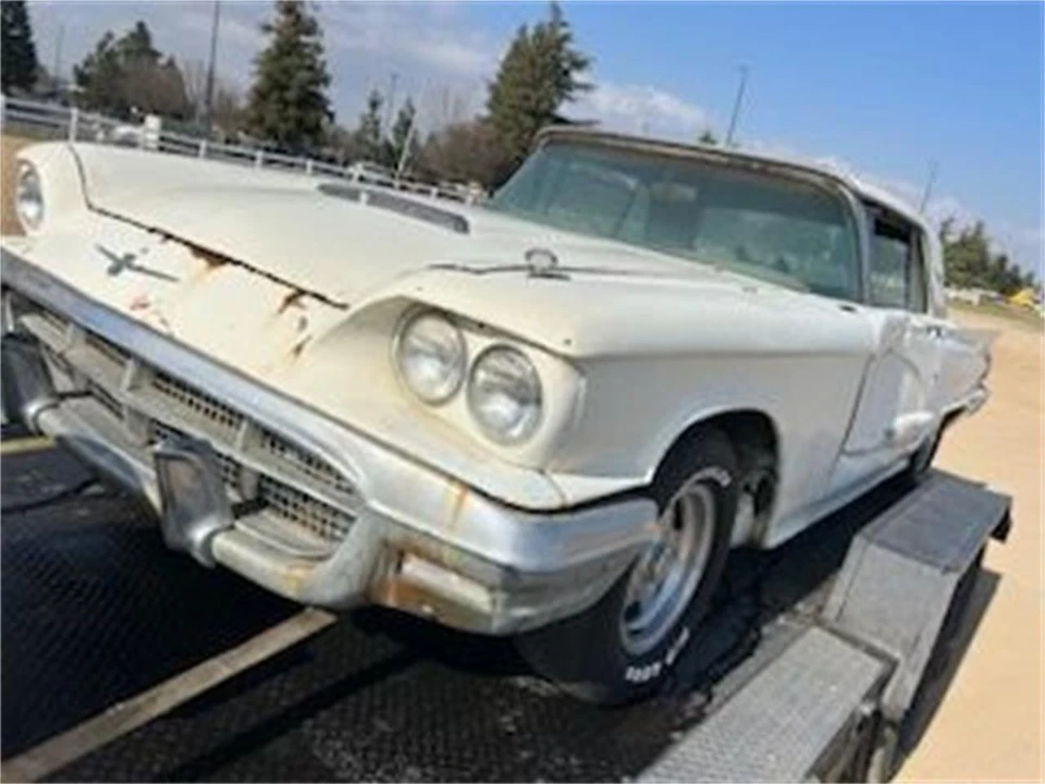1960 Ford Thunderbird 2nd Gen - Image 6 of 13