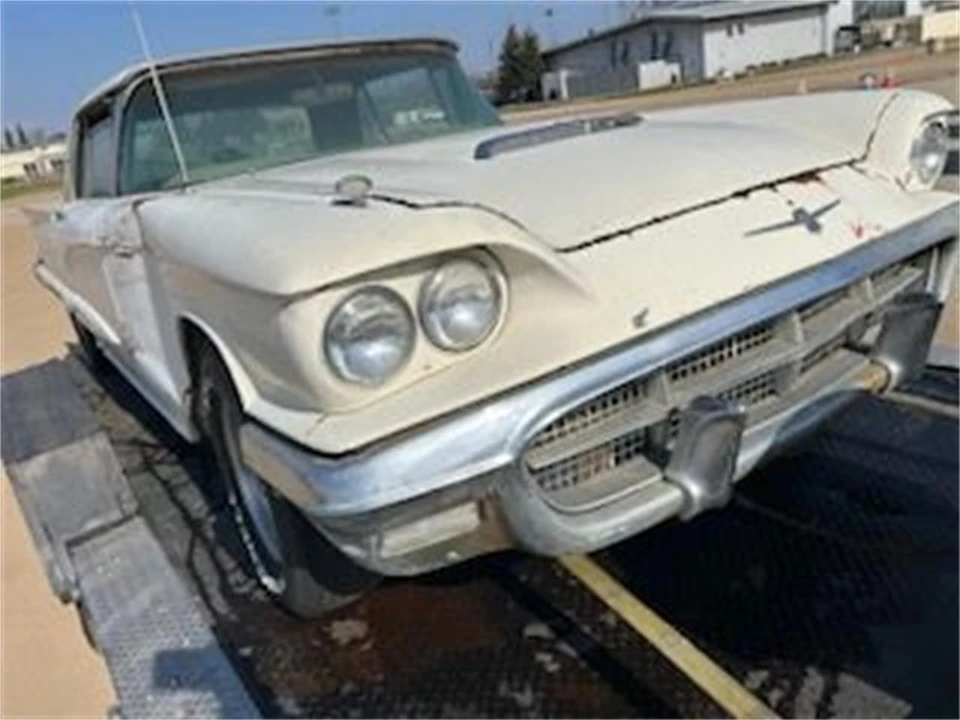 1960 Ford Thunderbird 2nd Gen - Image 5 of 13