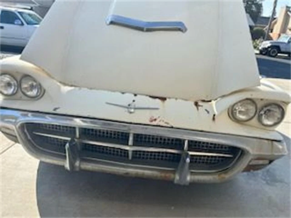 1960 Ford Thunderbird 2nd Gen - Image 11 of 13