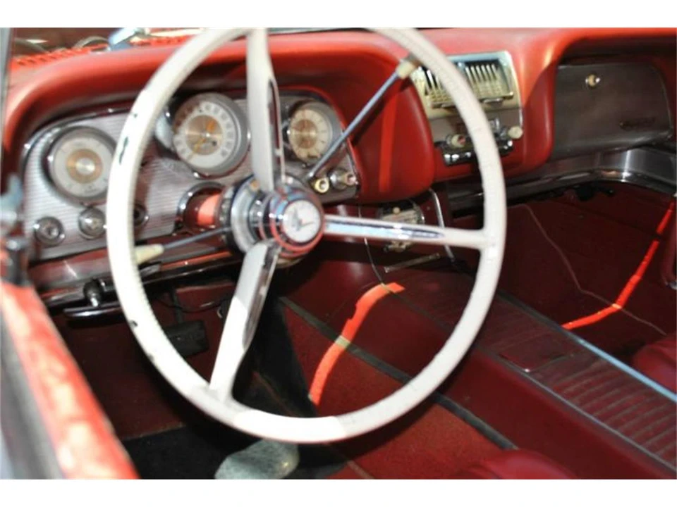 1960 Ford Thunderbird 2nd Gen - Image 12 of 19