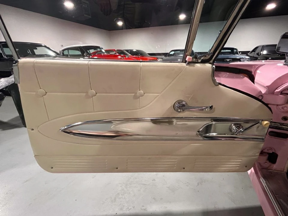 1960 Ford Thunderbird 2nd Gen - Image 9 of 31