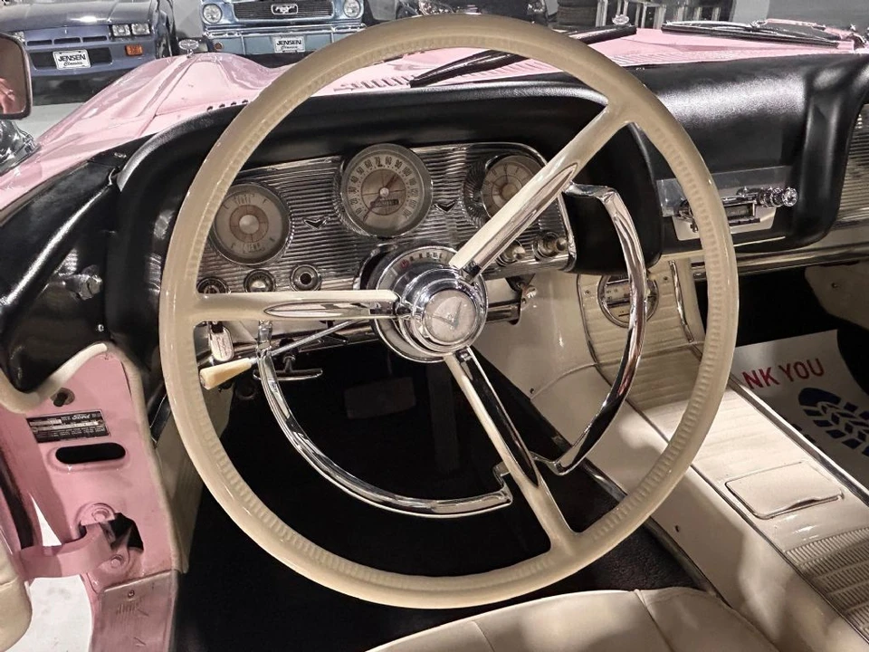 1960 Ford Thunderbird 2nd Gen - Image 13 of 31