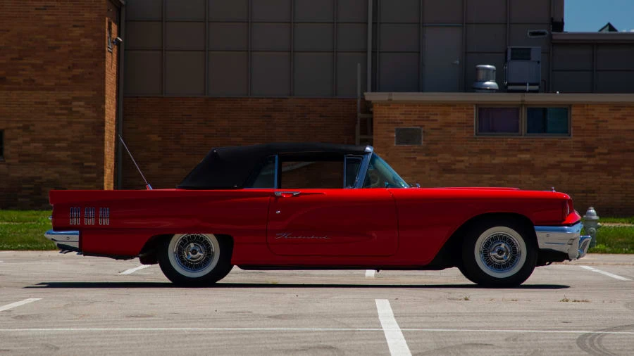 1960 Ford Thunderbird 2nd Gen - Image 8 of 12