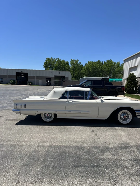1960 Ford Thunderbird 2nd Gen - Image 20 of 31