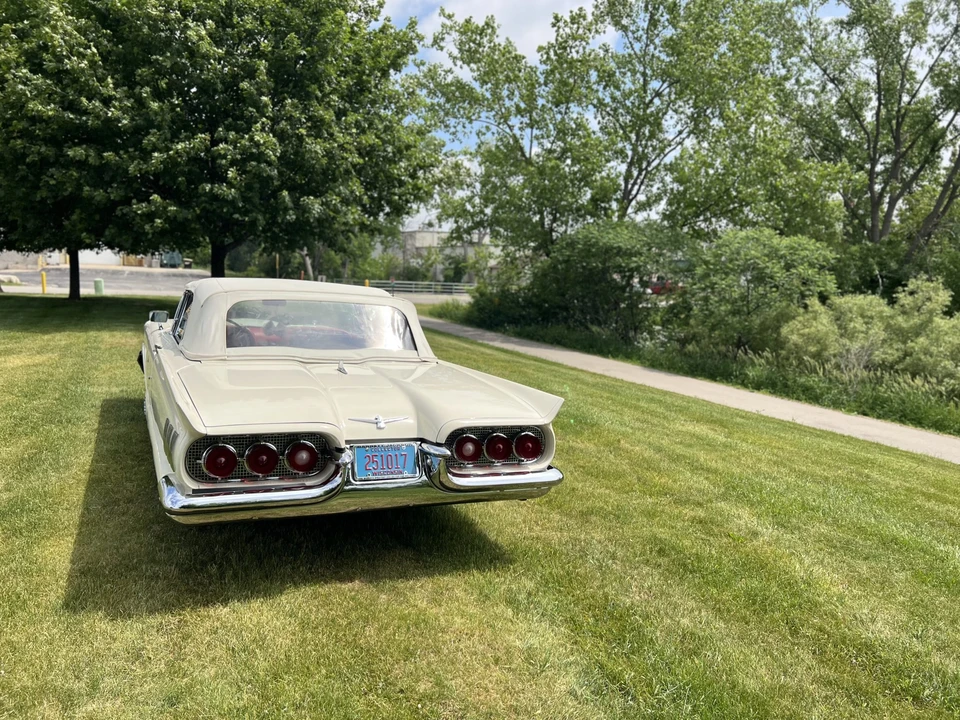 1960 Ford Thunderbird 2nd Gen - Image 10 of 31