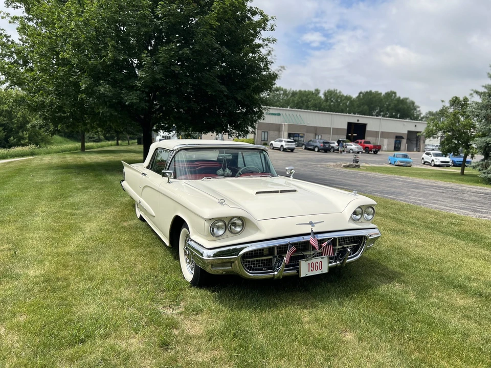 1960 Ford Thunderbird 2nd Gen - Image 26 of 31