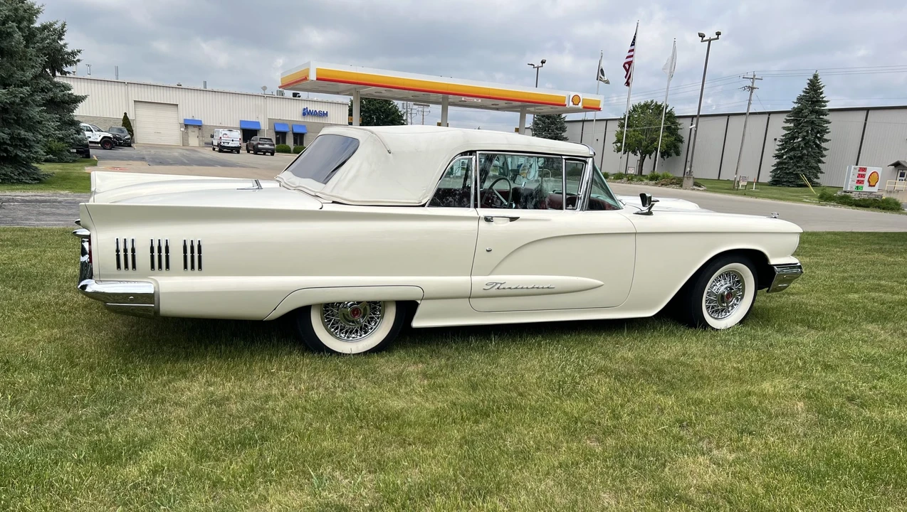 1960 Ford Thunderbird 2nd Gen - Image 21 of 31