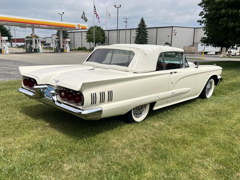 1960 Ford Thunderbird 2nd Gen - Image 16 of 31