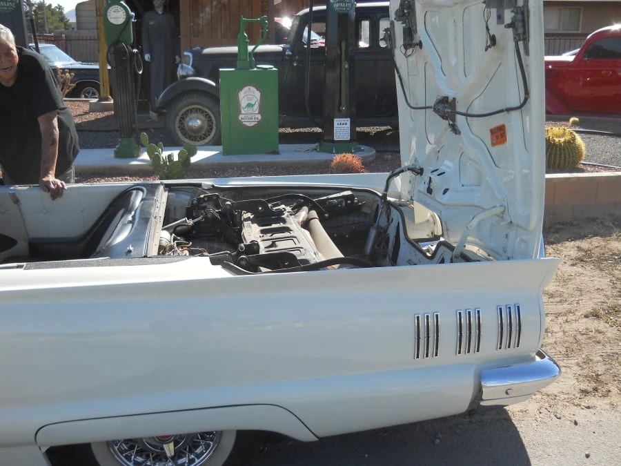 1960 Ford Thunderbird 2nd Gen - Image 9 of 16