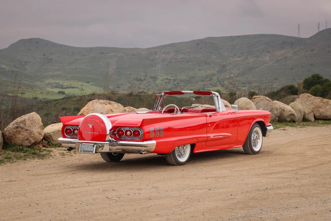 1960 Ford Thunderbird 2nd Gen - Image 11 of 31
