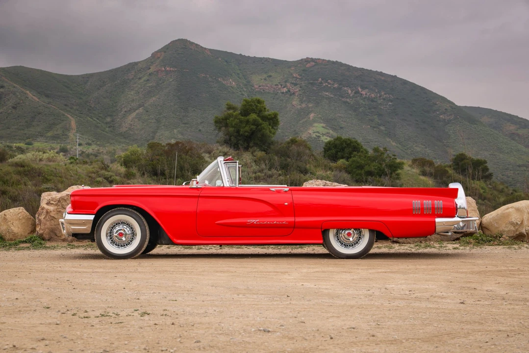 1960 Ford Thunderbird 2nd Gen - Image 17 of 31