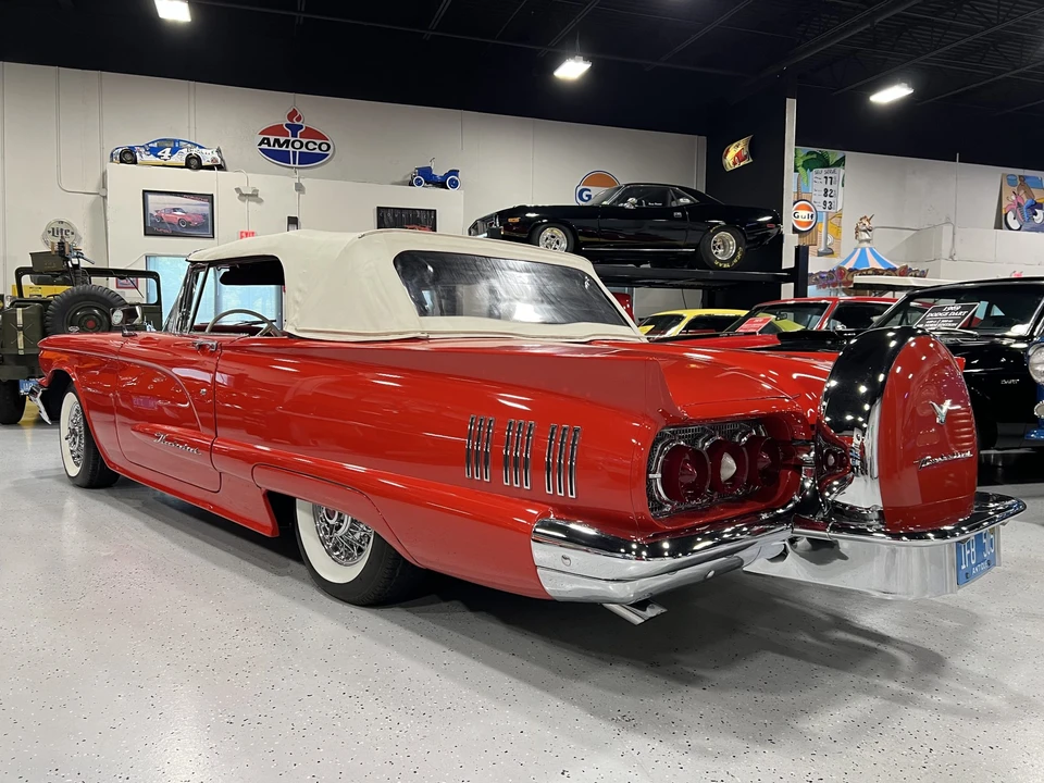 1960 Ford Thunderbird 2nd Gen - Image 9 of 31