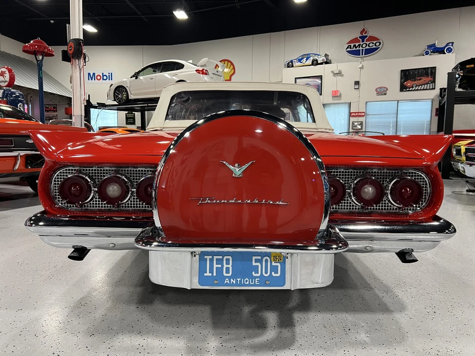1960 Ford Thunderbird 2nd Gen - Image 12 of 31