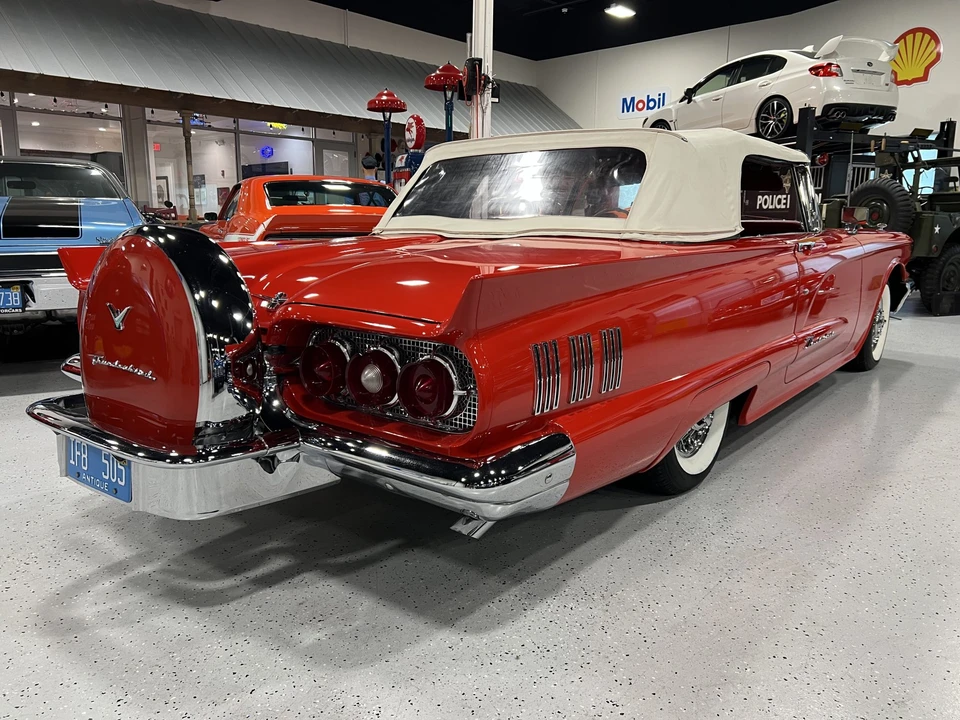 1960 Ford Thunderbird 2nd Gen - Image 14 of 31