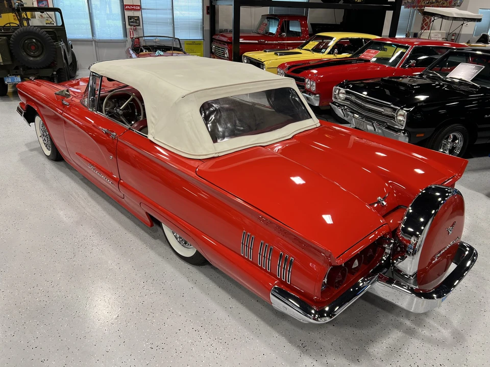 1960 Ford Thunderbird 2nd Gen - Image 10 of 31