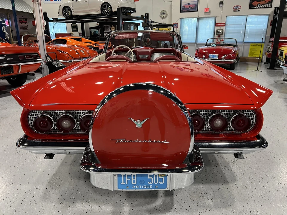 1960 Ford Thunderbird 2nd Gen - Image 25 of 31