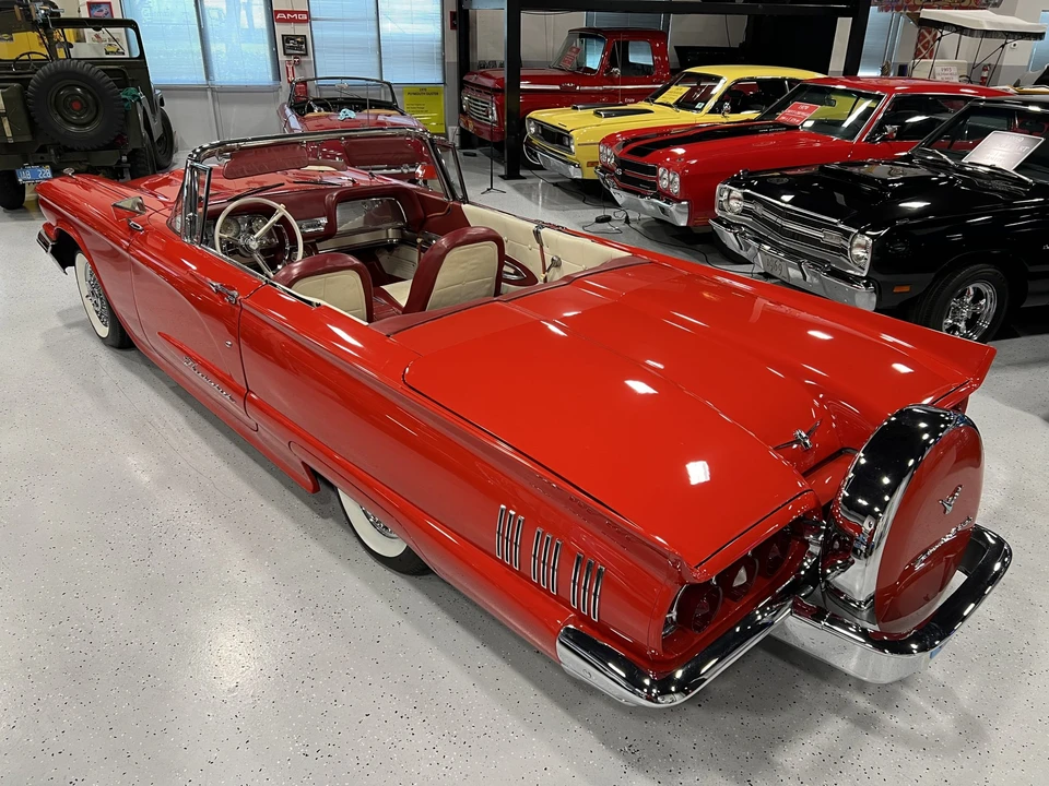 1960 Ford Thunderbird 2nd Gen - Image 23 of 31