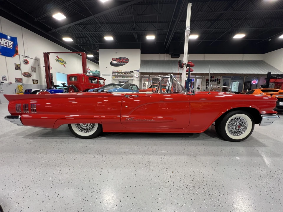 1960 Ford Thunderbird 2nd Gen - Image 29 of 31