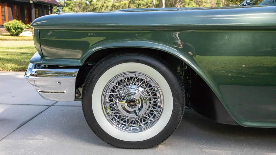 1960 Ford Thunderbird 2nd Gen - Image 10 of 20