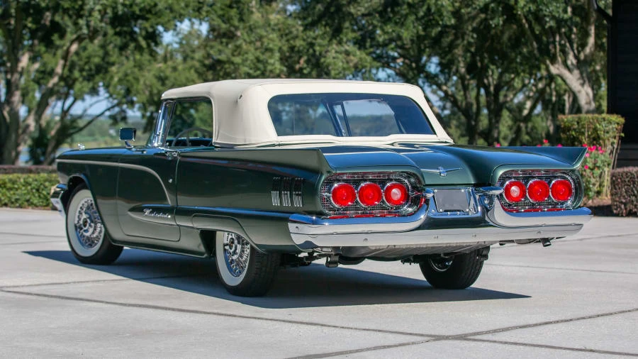 1960 Ford Thunderbird 2nd Gen - Image 13 of 20