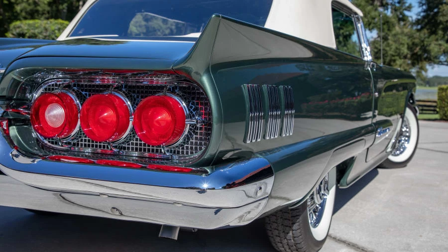 1960 Ford Thunderbird 2nd Gen - Image 19 of 20