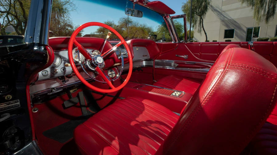 1960 Ford Thunderbird 2nd Gen - Image 4 of 27