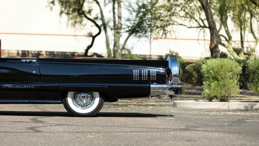 1960 Ford Thunderbird 2nd Gen - Image 25 of 27