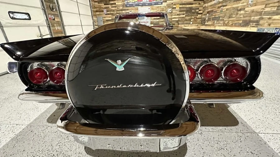 1960 Ford Thunderbird 2nd Gen - Image 9 of 23