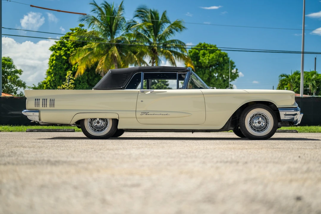1960 Ford Thunderbird 2nd Gen - Image 27 of 31