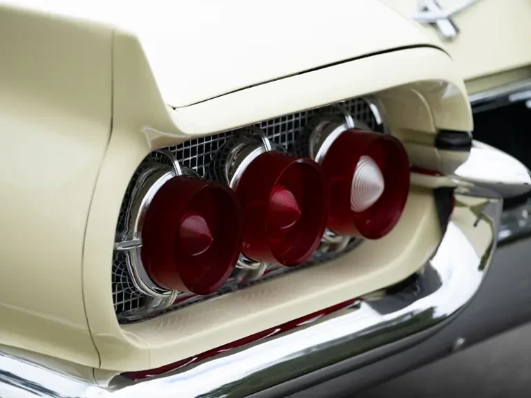 1960 Ford Thunderbird 2nd Gen - Image 23 of 31