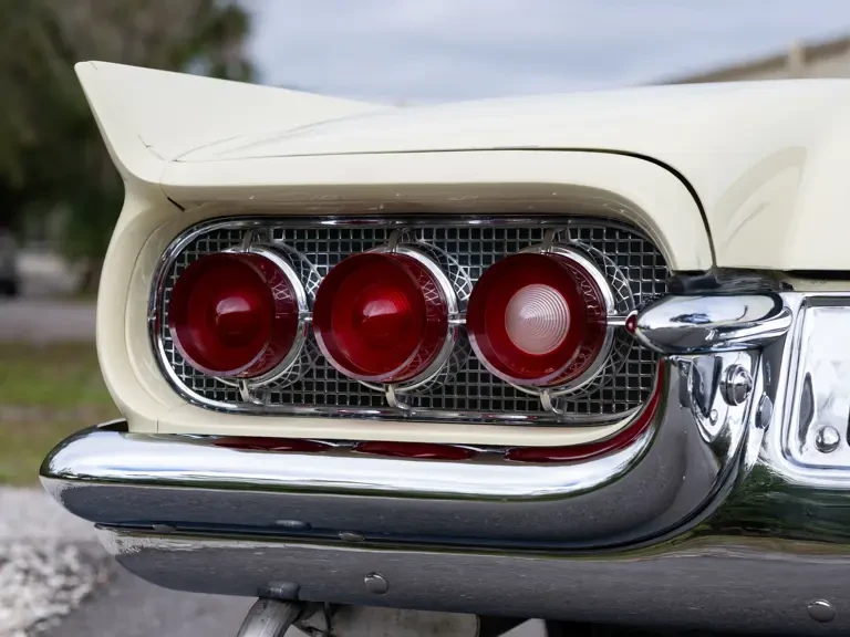 1960 Ford Thunderbird 2nd Gen - Image 25 of 31