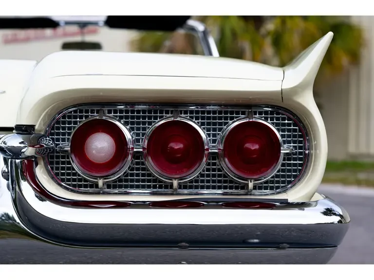 1960 Ford Thunderbird 2nd Gen - Image 24 of 31