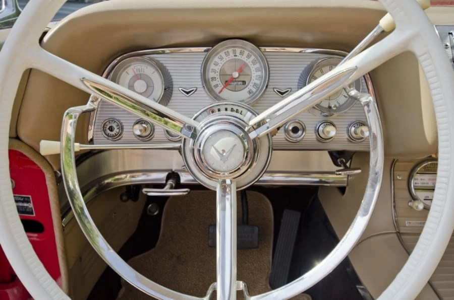 1960 Ford Thunderbird 2nd Gen - Image 5 of 10