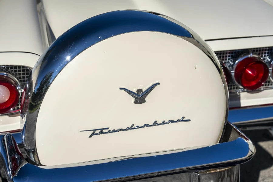 1960 Ford Thunderbird 2nd Gen - Image 12 of 31
