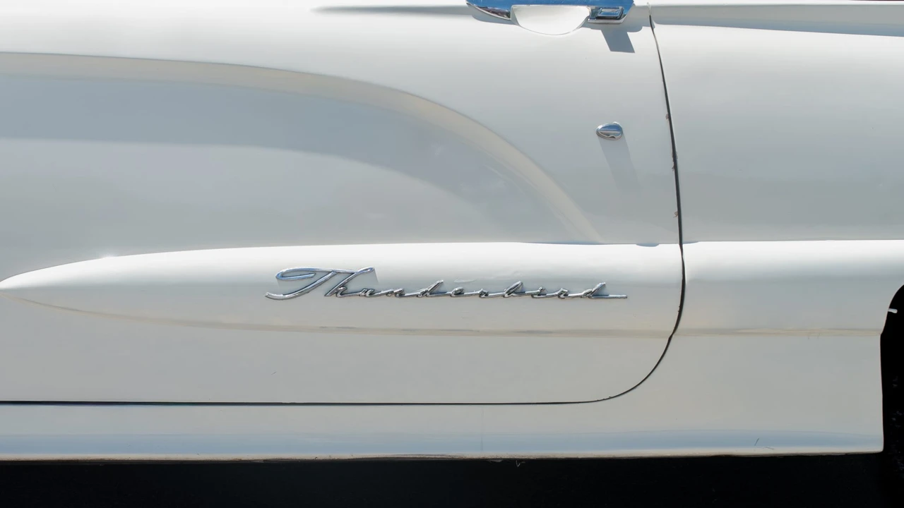 1960 Ford Thunderbird 2nd Gen - Image 23 of 31