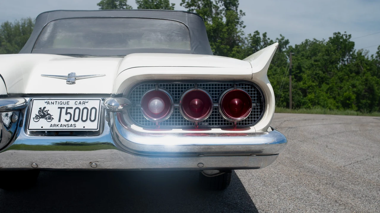 1960 Ford Thunderbird 2nd Gen - Image 17 of 31