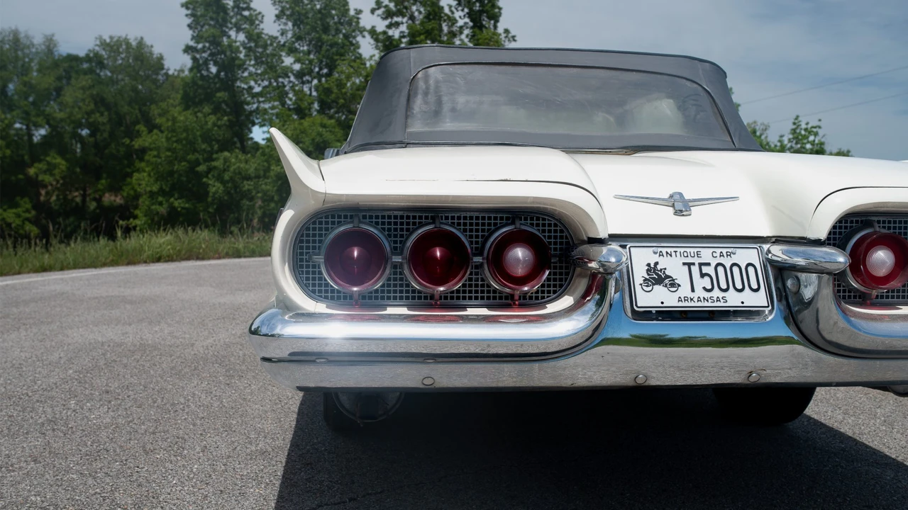 1960 Ford Thunderbird 2nd Gen - Image 16 of 31
