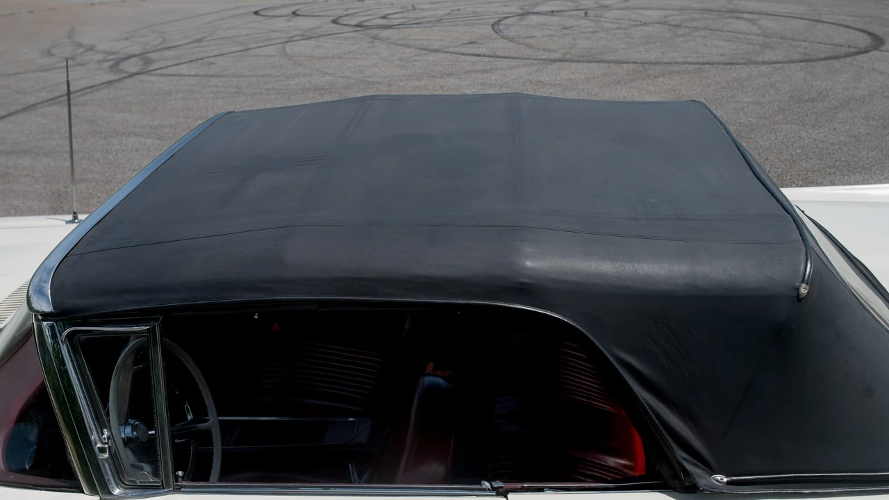 1960 Ford Thunderbird 2nd Gen - Image 25 of 31