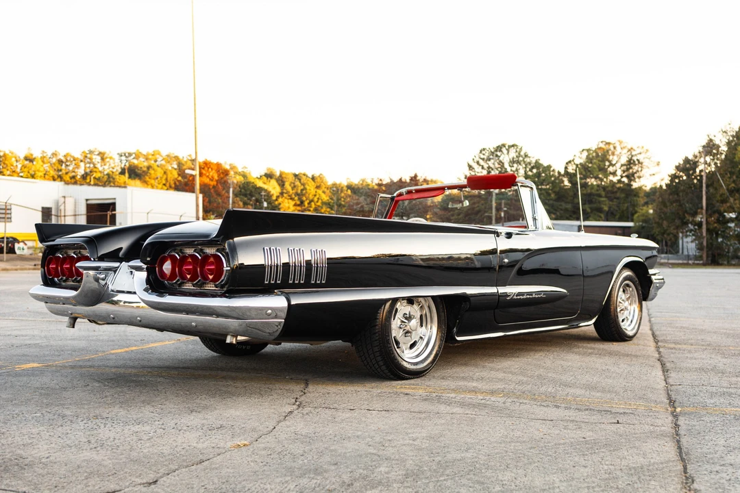 1960 Ford Thunderbird 2nd Gen - Image 13 of 31