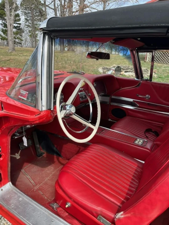 1960 Ford Thunderbird 2nd Gen - Image 8 of 10
