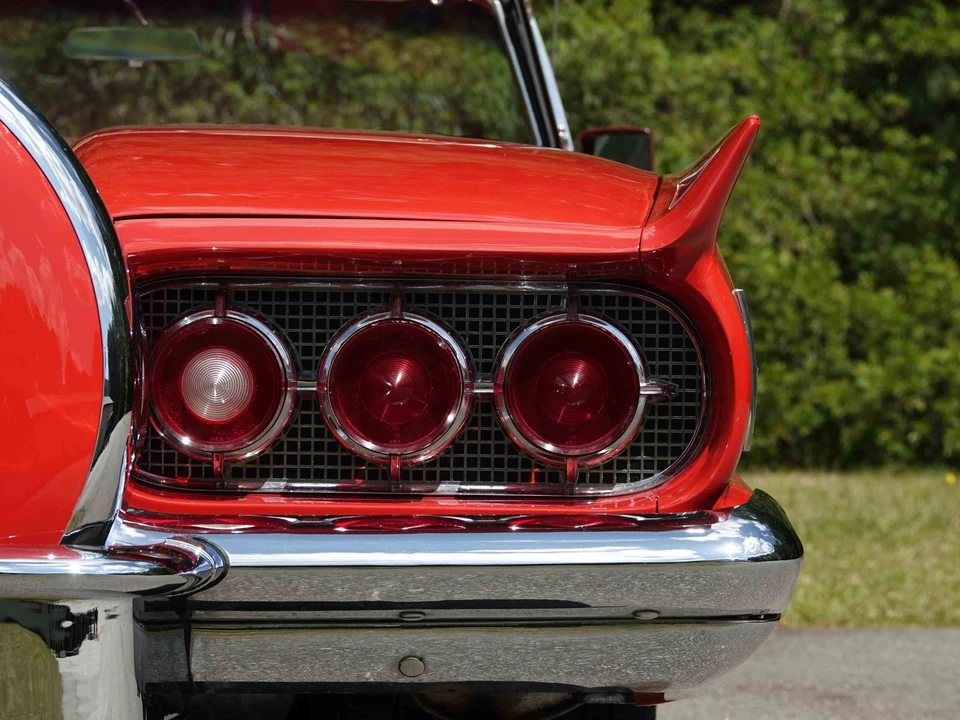 1960 Ford Thunderbird 2nd Gen - Image 18 of 31