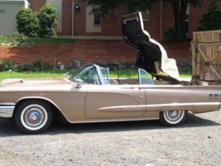 1960 Cadillac Series 61 - Image 4 of 10