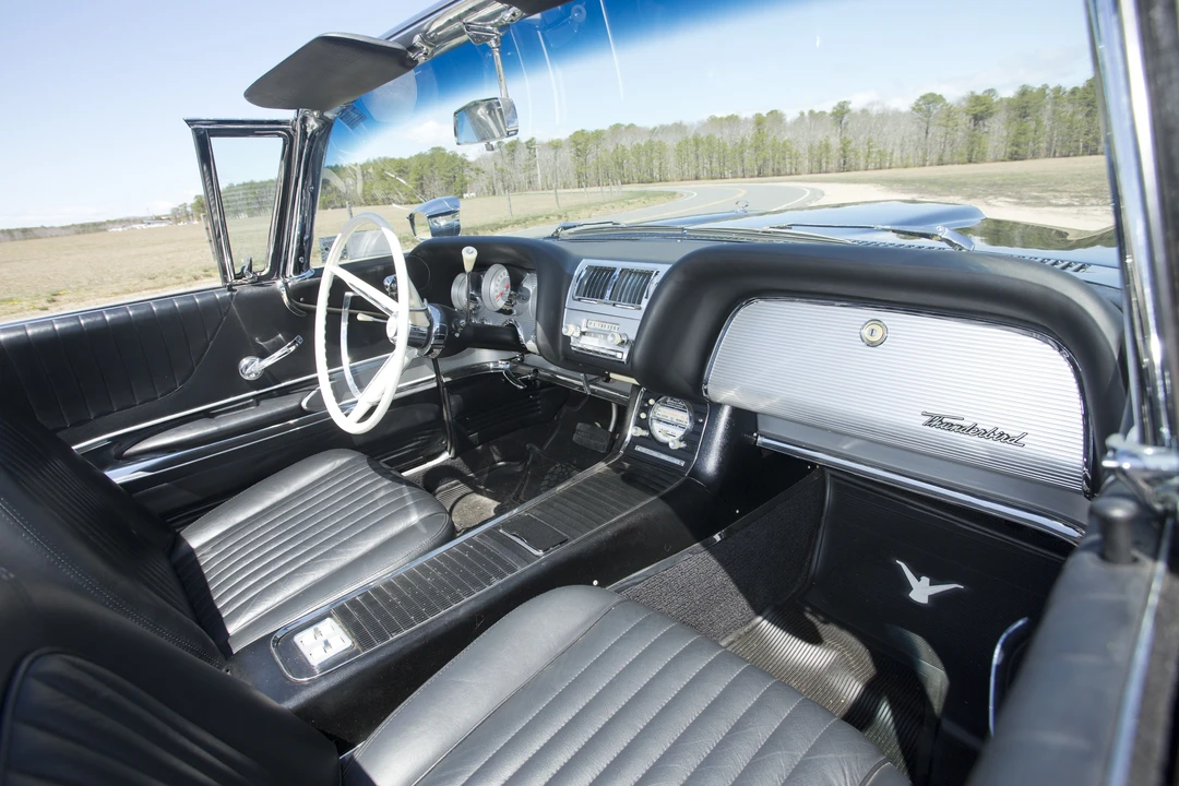 1960 Ford Thunderbird 2nd Gen - Image 30 of 31