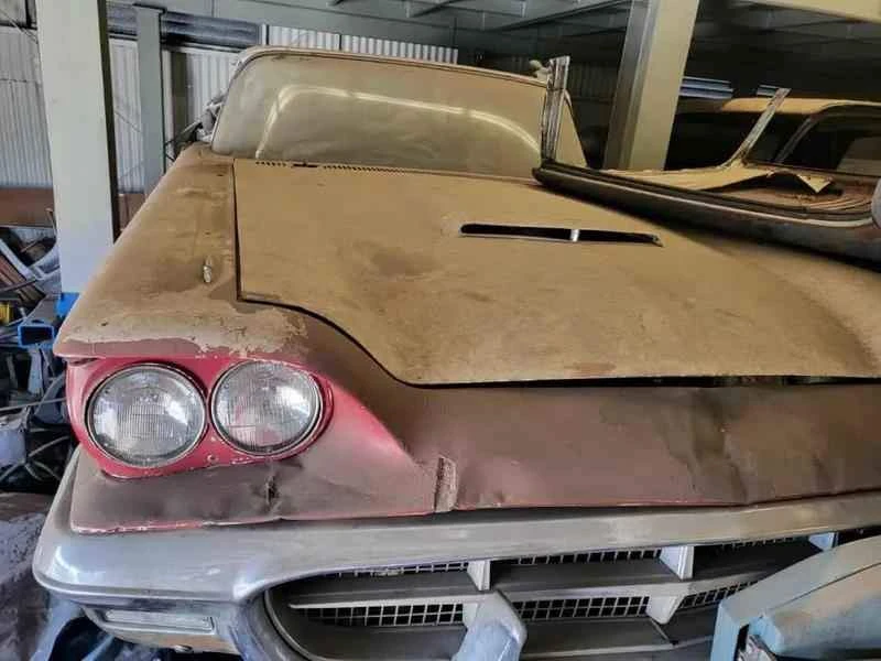 1960 Ford Thunderbird 2nd Gen - Image 3 of 9